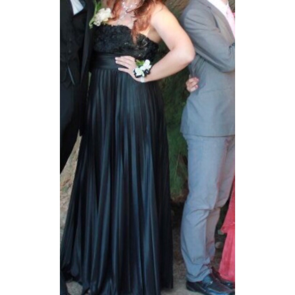 Black pleated and rose design prom dress